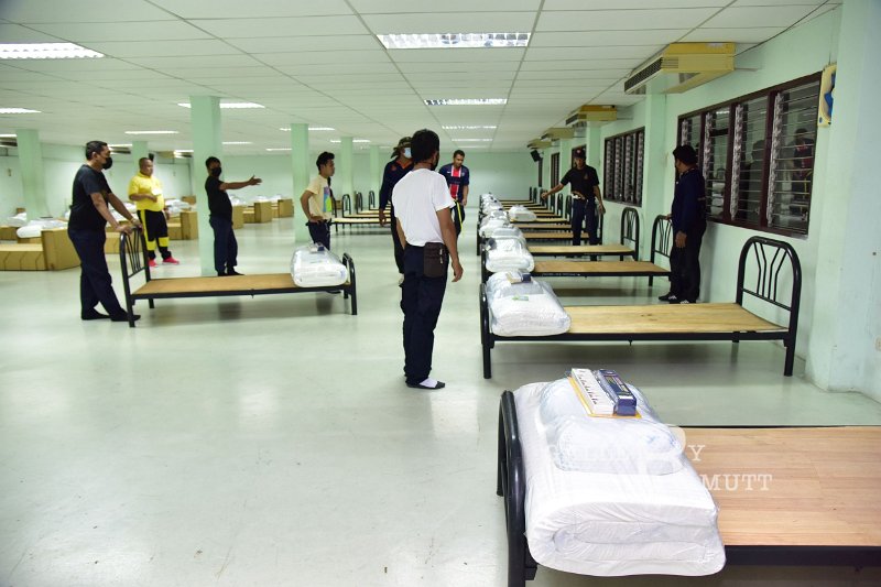 20210426-Governor inspects field hospitals-057.JPG